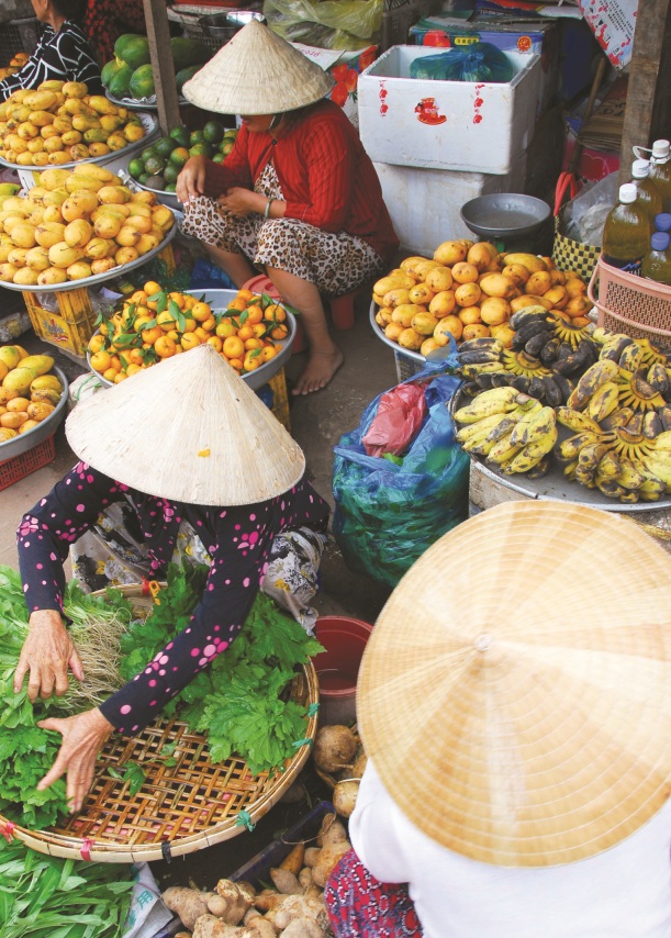 vietnam market charity choice volunteering.jpg